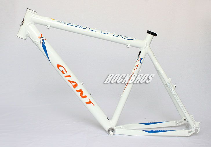 2012 GIANT MTB XTC EMBO Team Frame Size 21(L) White Blue  