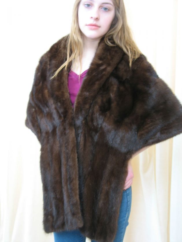 BEAUTIFUL LADIES MINK STOLE WRAP SCARF ONE SIZE, INSIDE POCKETS EXC 