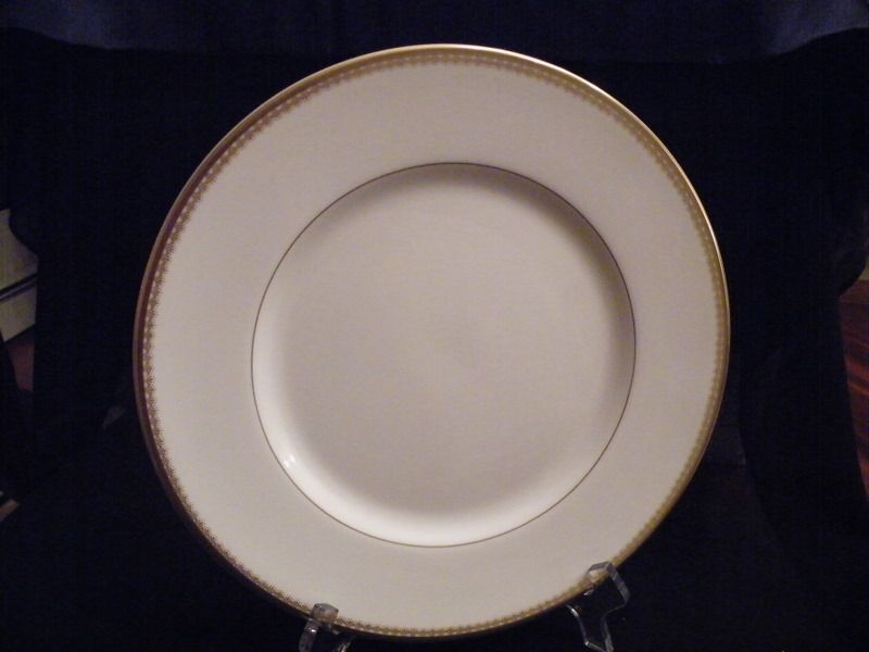 Royal Worcester SOMERSET 10 1/2 Dinner Plate MINT  