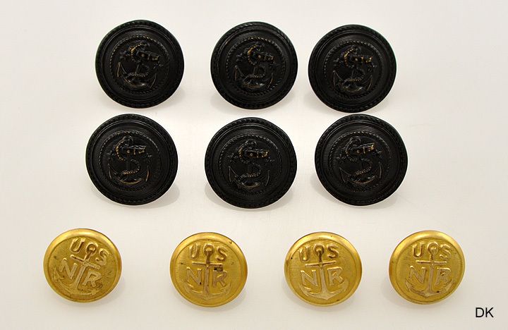   United States Navy Buttons Vintage Waterbury Co & Fine Quality  