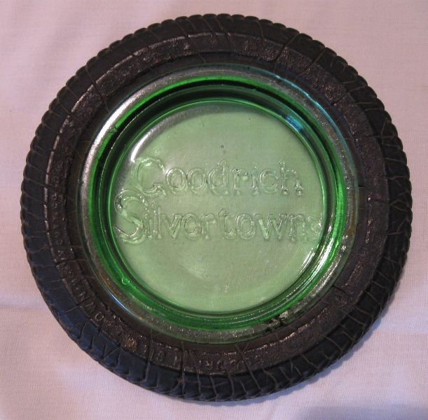 VERY NICE & UNCOMMON GOODRICH SILVERTOWNS ASHTRAY, GREEN GLASS 