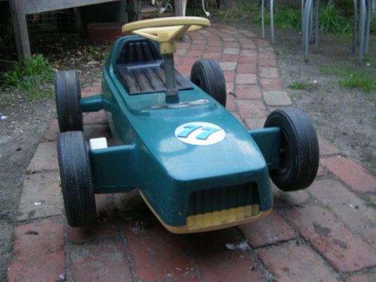 http//members.optusnet.au/pvaustralia/ ech cap racing car2