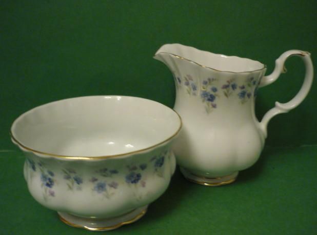 Royal Albert England Memory Lane English Bone China Creamer & Sugar 