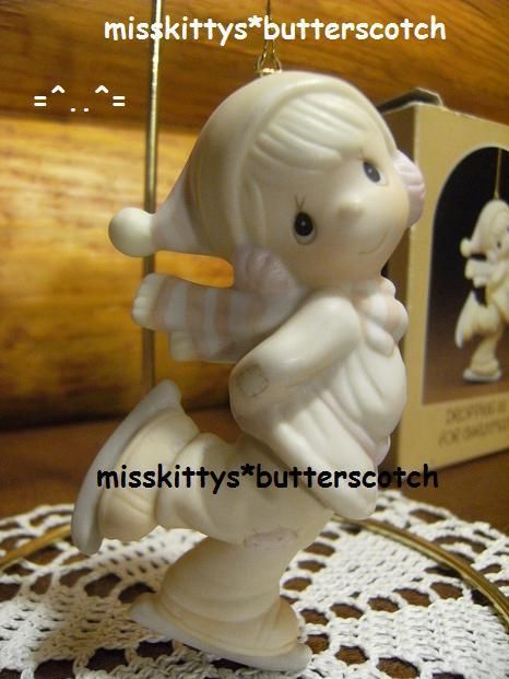   ORNAMENT~Dropping In For Christmas~Ice Skater~DOVE Mark~E2369~  