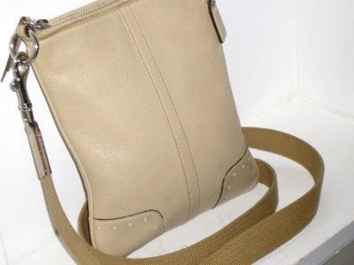 COACH Beige Leather Conv Slim Cross Body Messenger Shoulder Bag 