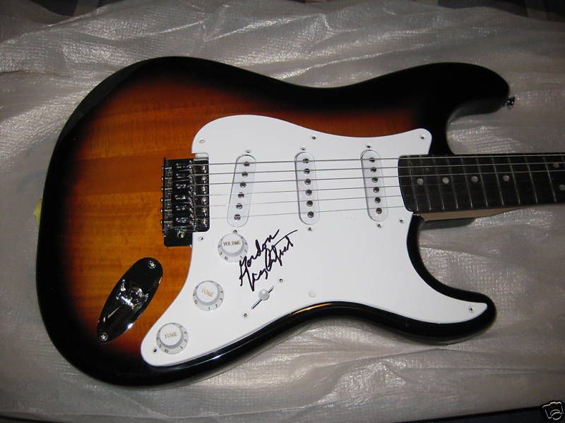 GORDON LIGHTFOOT Signed GUITAR PROOF  