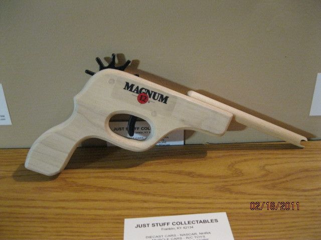 Magnum 12 Pistol 12 SHOT RUBBER BAND PISTOL GUN NEW  