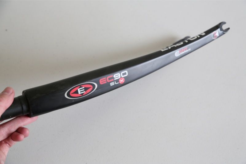 Easton EC90 SLX fork 266 grams   full carbon 1 1/8 used  