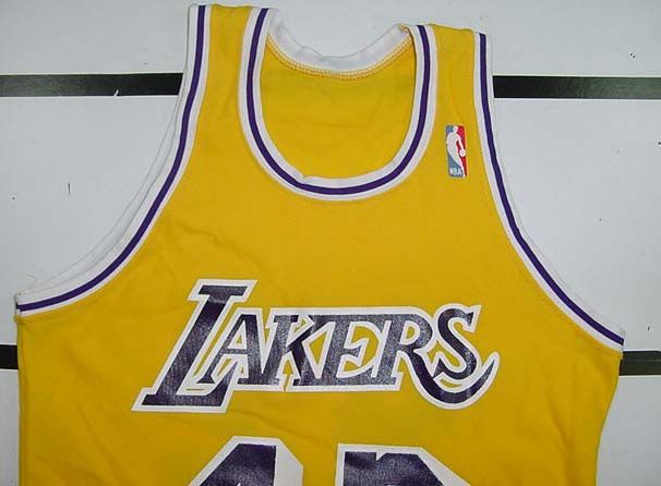   LA LOS ANGELES LAKERS JAMES WORTHY NBA BASKETBALL JERSEY Sz M  