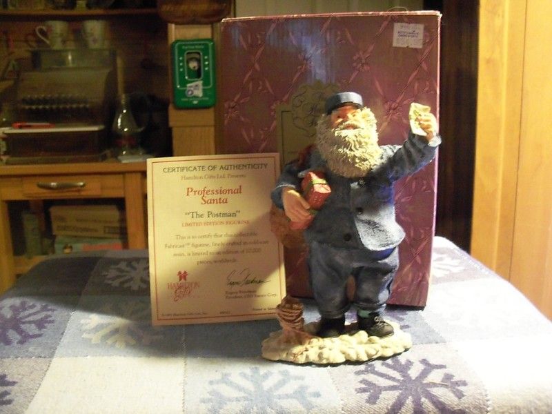   SANTA POSTMAN FIGURE HEIRLOOM TRADITION HAMILTON GIFTS NIB  