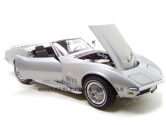   18 scale diecast 1969 chevrolet corvette 1 of 6000 made by autoart has