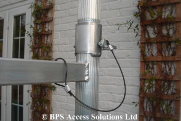 5m NEW DIY Aluminium Scaffold Tower featuring easy to use spring 