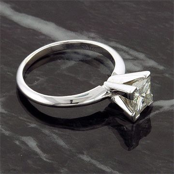 CT 14KW MOISSANITE SQUARE BRILLIANT SOLITAIRE RING  