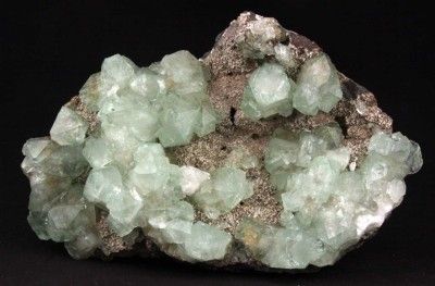 INCREDIBLE CLUSTER OF LIGHT GREEN APOPHYLLITE WITH STILBITE ON 