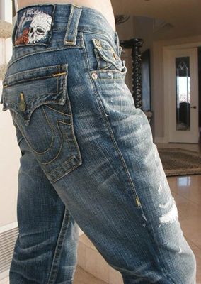 You are bidding on a brand new, 100% authentic True Religion mens 