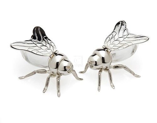 SILVERPLATED BEE SALT AND PEPPER SHAKER SET  