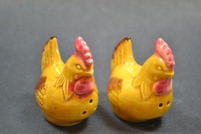 Yellow Rooster and Hen S&P Shaker Set Ceramic Vintage  