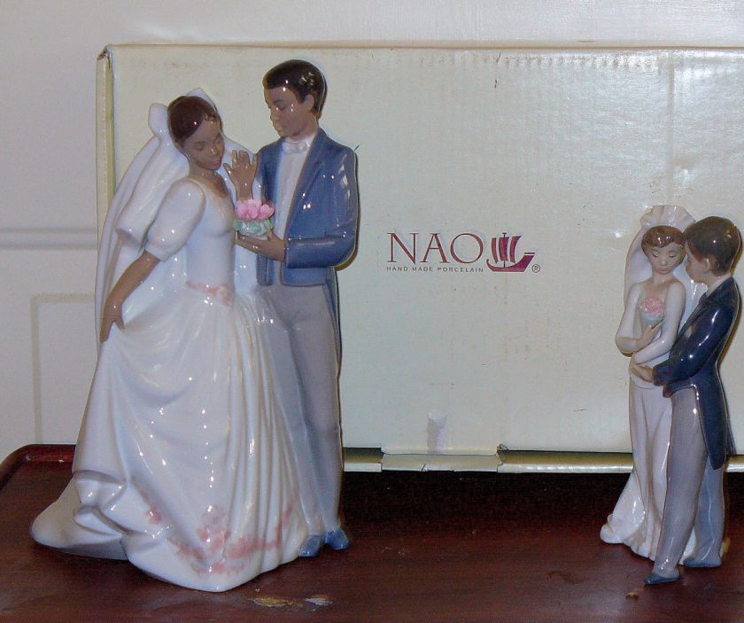 LLADRO NAO FOREVER LOVE # 1336 Mint Condition  