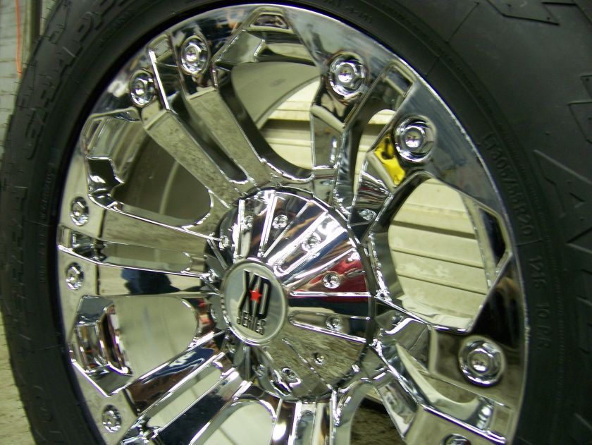 XD Monster Chrome 18 Nitto Terra Grappler 325/65 18  