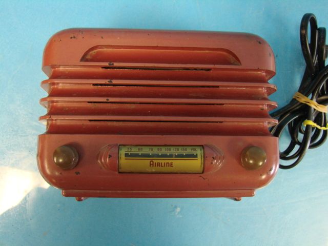   Airline 93BR 423B Space Age Tube Radio Tabletop Mantle 1940  