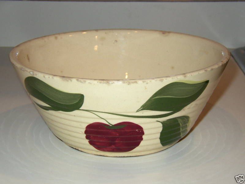 Vintage WATT 601 Ovenware Bowl ~ Apple Design  